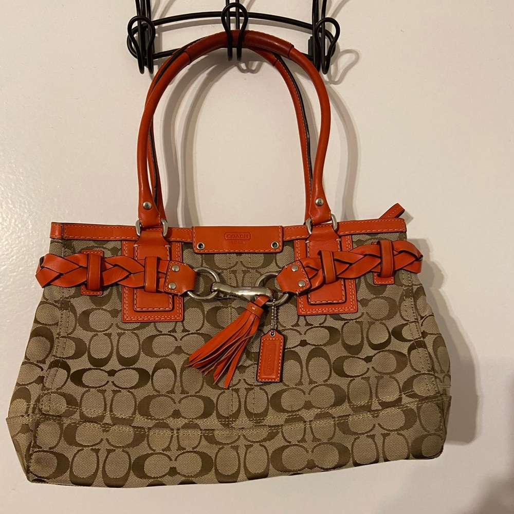 Coach purse in very good condition